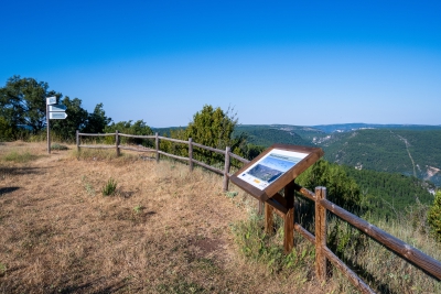 Mirador Cueva del Armentero. Cuenca.-