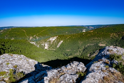 Mirador Cueva del Armentero. Cuenca.-