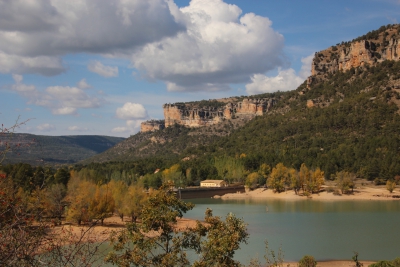 Embalse de La Toba. Uña_