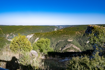 Mirador Cueva del Armentero. Cuenca.-